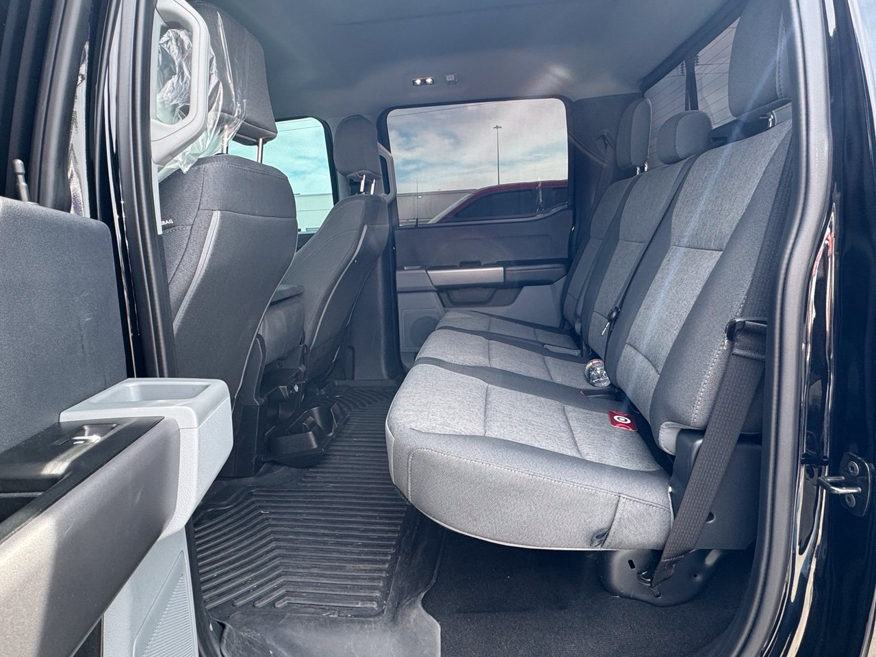 Used 2025 Ford F250 XL w/ STX Appearance Package AWD/4WD image 9