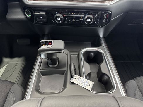 New 2026 Chevrolet Silverado 1500 RST w/ Redline Edition AWD/4WD image 20
