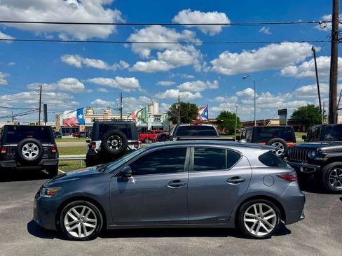 Used 2015 Lexus CT 200h FWD image 3