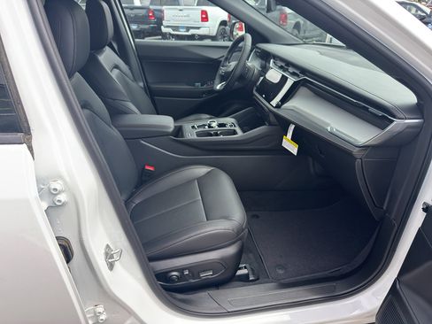 New 2026 Jeep Cherokee Limited AWD/4WD image 10