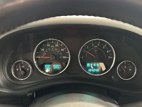 Used 2013 Jeep Wrangler Sport w/ Connectivity Group AWD/4WD image 36
