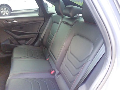 Used 2021 Volkswagen Jetta GLI Autobahn FWD image 24