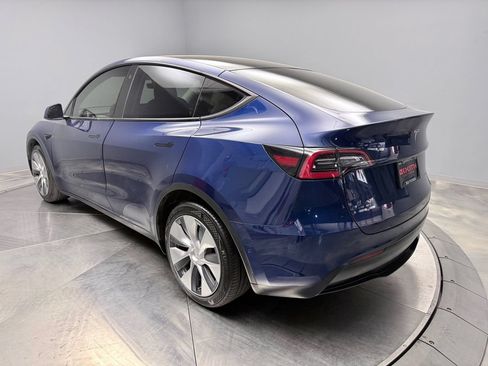 Used 2021 Tesla Model Y Long Range AWD/4WD image 7