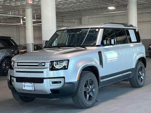 Used 2020 Land Rover Defender 110 AWD/4WD image 4