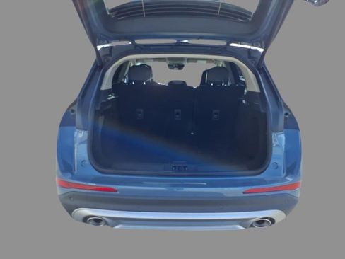 New 2026 Lincoln Corsair Reserve image 8