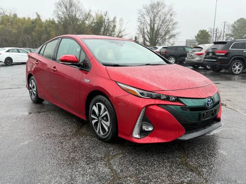Used 2017 Toyota Prius Prime Advanced image 5