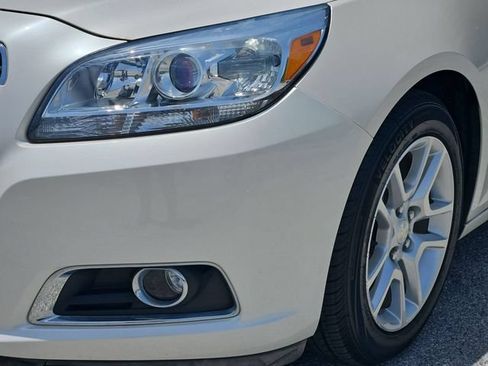 Used 2013 Chevrolet Malibu Eco w/ Navigation Package FWD image 10