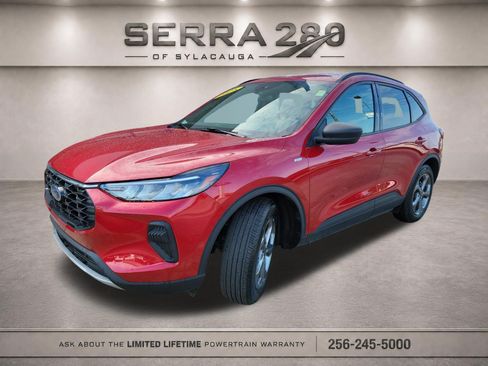 Used 2025 Ford Escape ST-Line w/ Cold Weather Package FWD image 3