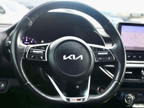 Used 2022 Kia Forte GT-Line w/ GT-Line Premium Package image 12