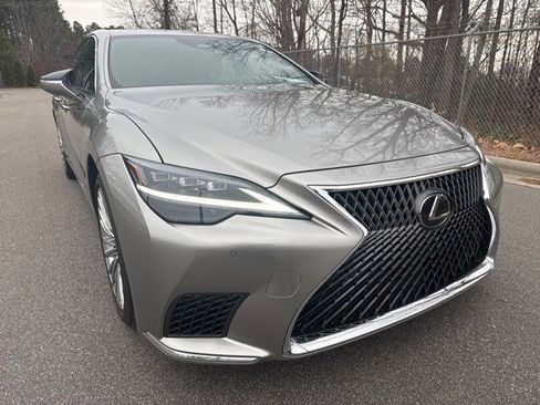 Used 2025 Lexus LS 500 image 7
