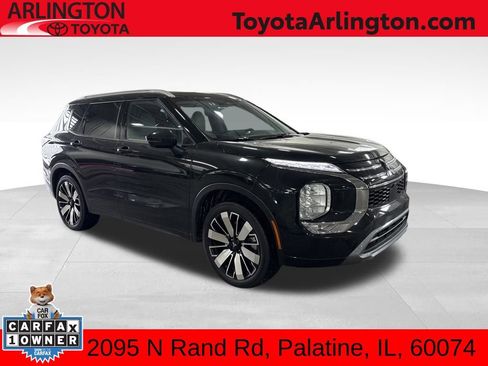 Used 2025 Mitsubishi Outlander SEL image 1