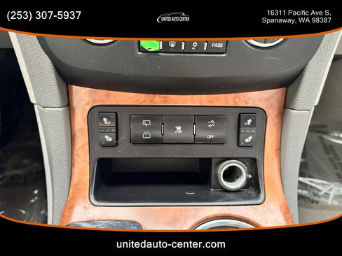 Used 2012 Buick Enclave Leather image 18