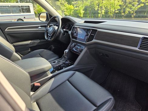Used 2018 Volkswagen Atlas SEL image 28
