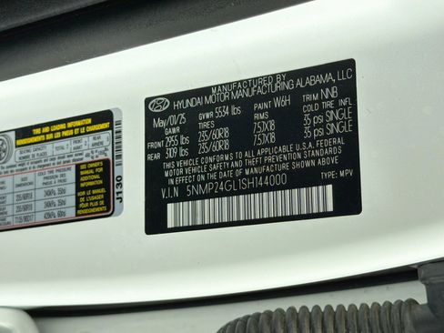Used 2025 Hyundai Santa Fe SEL FWD image 12