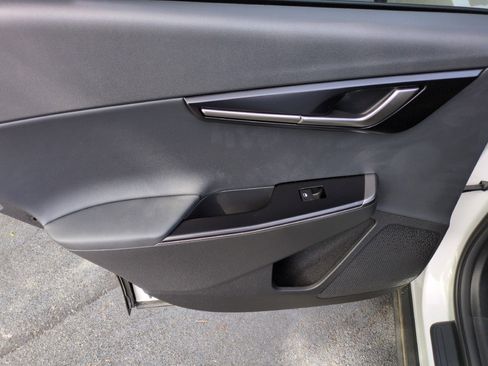 New 2025 Kia EV6 Light RWD image 32