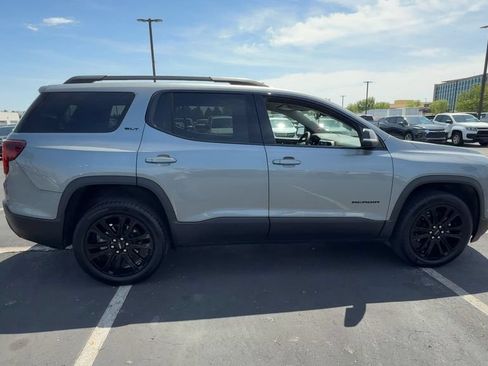 Used 2023 GMC Acadia SLT w/ Elevation Edition AWD/4WD image 9