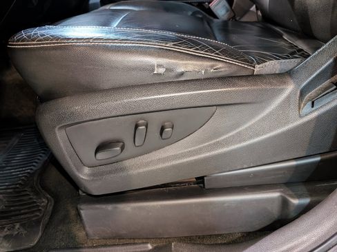 Used 2017 Chevrolet Silverado 1500 LTZ Z71 image 17