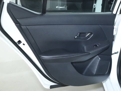 Certified 2024 Nissan Sentra SV FWD image 13