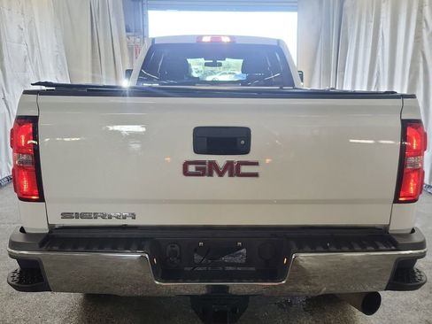 Used 2019 GMC Sierra 3500 Base w/ Sierra Convenience Package image 3
