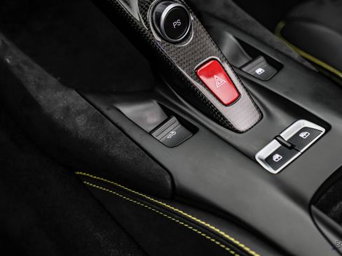 Used 2023 Ferrari 812 GTS RWD image 73