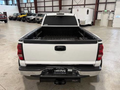 Used 2007 Chevrolet Silverado 3500 LT w/ Heavy-Duty Power Package image 10