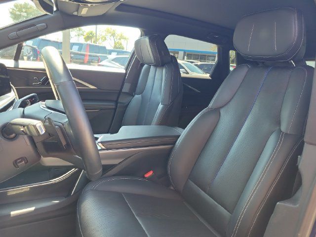 Used 2024 Cadillac Lyriq Sport AWD/4WD image 23