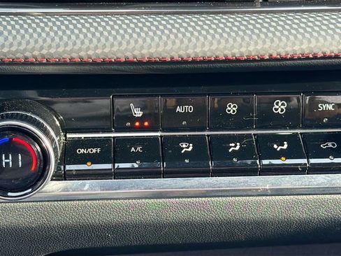 Certified 2025 Chevrolet Equinox RS w/ Safety and Technology Package image 19