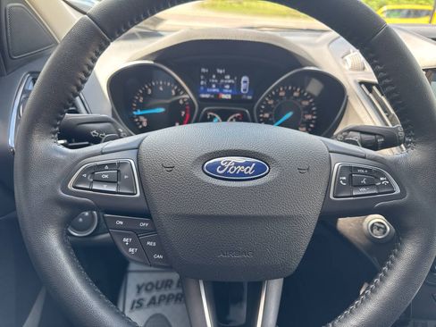 Used 2017 Ford Escape Titanium AWD/4WD image 32