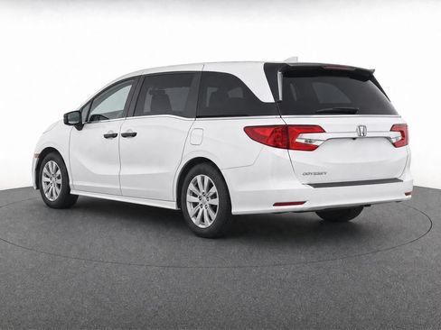 Used 2018 Honda Odyssey LX image 4
