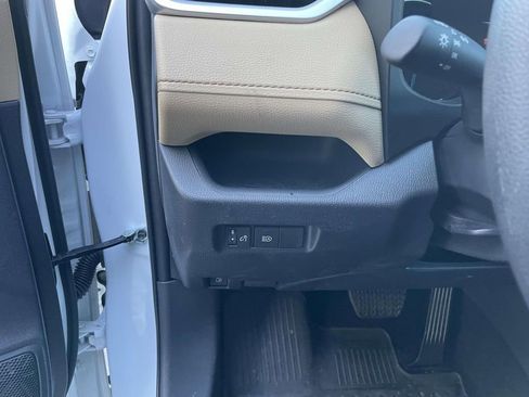 Used 2025 Toyota RAV4 LE image 31