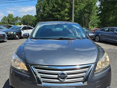 Used 2015 Nissan Sentra SV image 2