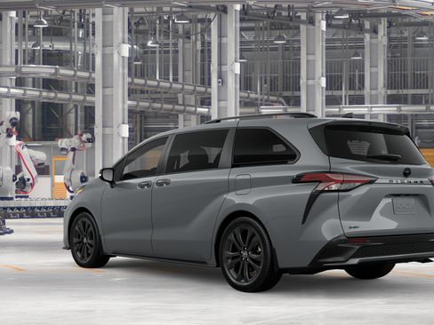 New 2026 Toyota Sienna XSE FWD image 6