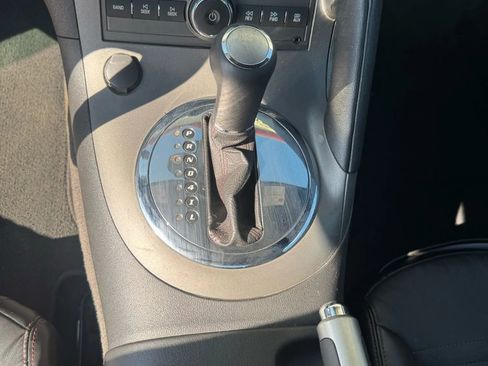 Used 2009 Pontiac Solstice GXP w/ Premium Package image 9