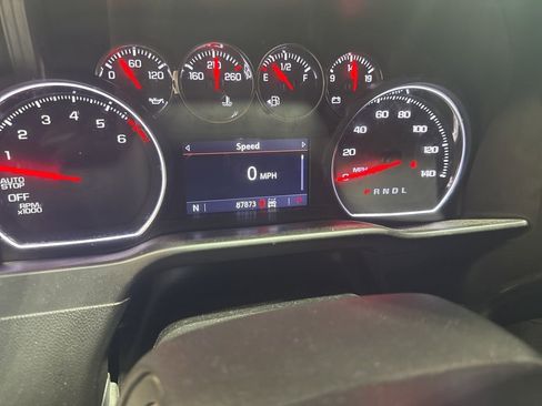 Used 2019 Chevrolet Silverado 1500 LT w/ Texas Edition AWD/4WD image 11