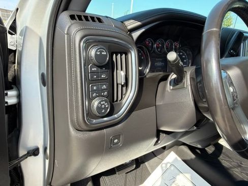 Used 2020 Chevrolet Silverado 1500 LTZ AWD/4WD image 18