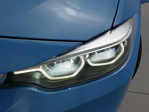 Used 2018 BMW M3 RWD image 32