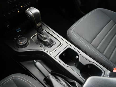 Used 2023 Ford Ranger XLT image 17