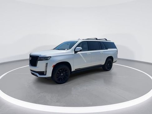 Used 2023 Cadillac Escalade ESV Sport Platinum w/ LPO, ONYX Package AWD/4WD image 3