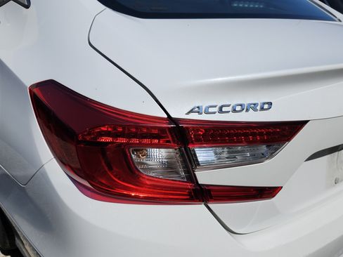 Used 2021 Honda Accord LX image 11
