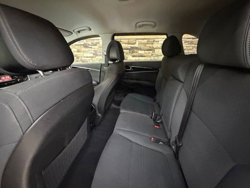 Used 2016 Kia Sorento LX w/ LX Convenience Package AWD/4WD image 28