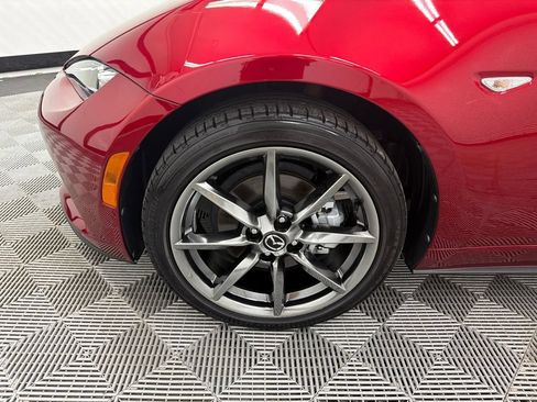 Used 2021 MAZDA MX-5 Miata Grand Touring RWD image 11