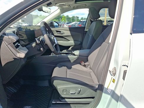 New 2026 Audi Q3 quattro 2.0T AWD/4WD image 6