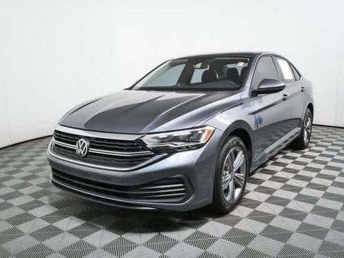 Certified 2024 Volkswagen Jetta SE FWD image 29
