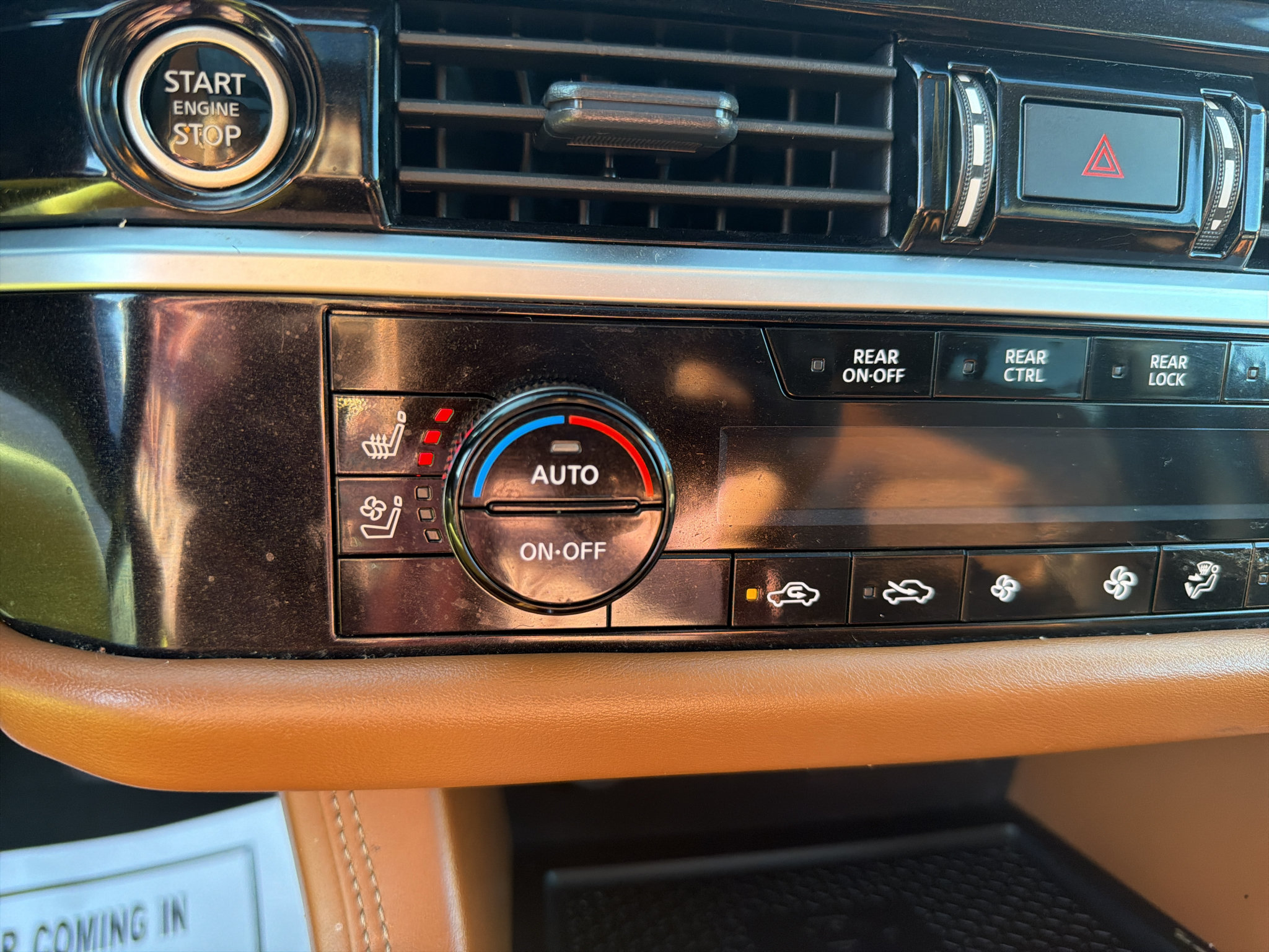 Used 2024 Nissan Pathfinder Platinum w/ Cargo Package FWD image 20