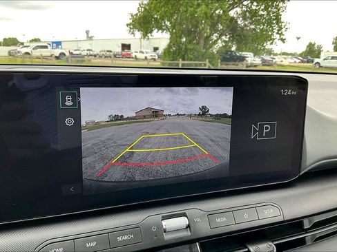 Used 2025 Kia K4 FWD image 19