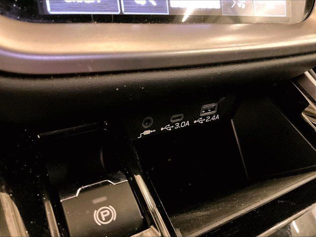 Used 2025 Subaru Legacy Premium AWD/4WD image 31