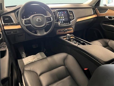 Used 2024 Volvo XC90 B5 Plus image 21