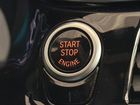 Used 2023 BMW 530e xDrive w/ Premium Package image 22