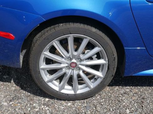 Used 2017 FIAT 124 Spider Lusso image 11