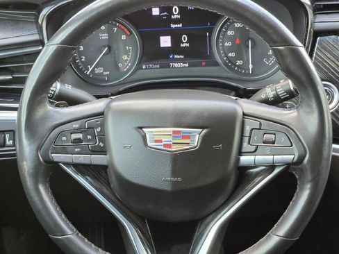 Used 2022 Cadillac XT6 Premium Luxury w/ Technology Package image 11
